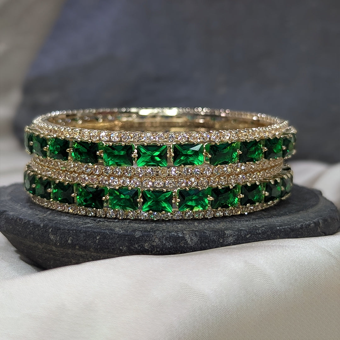 Zircon Green One Karat Kara Pair 1568