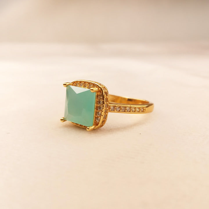 Golden Sea Green Ring 0595