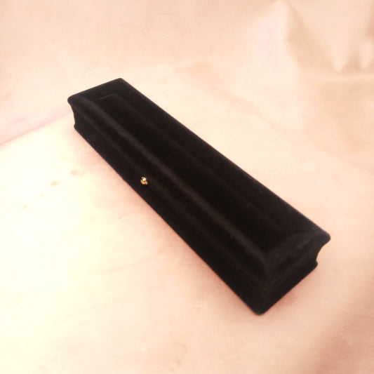 black velvet bracelet box
