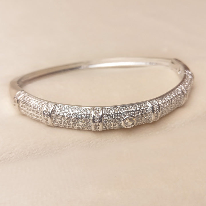 Silver Kara Bangle 0754