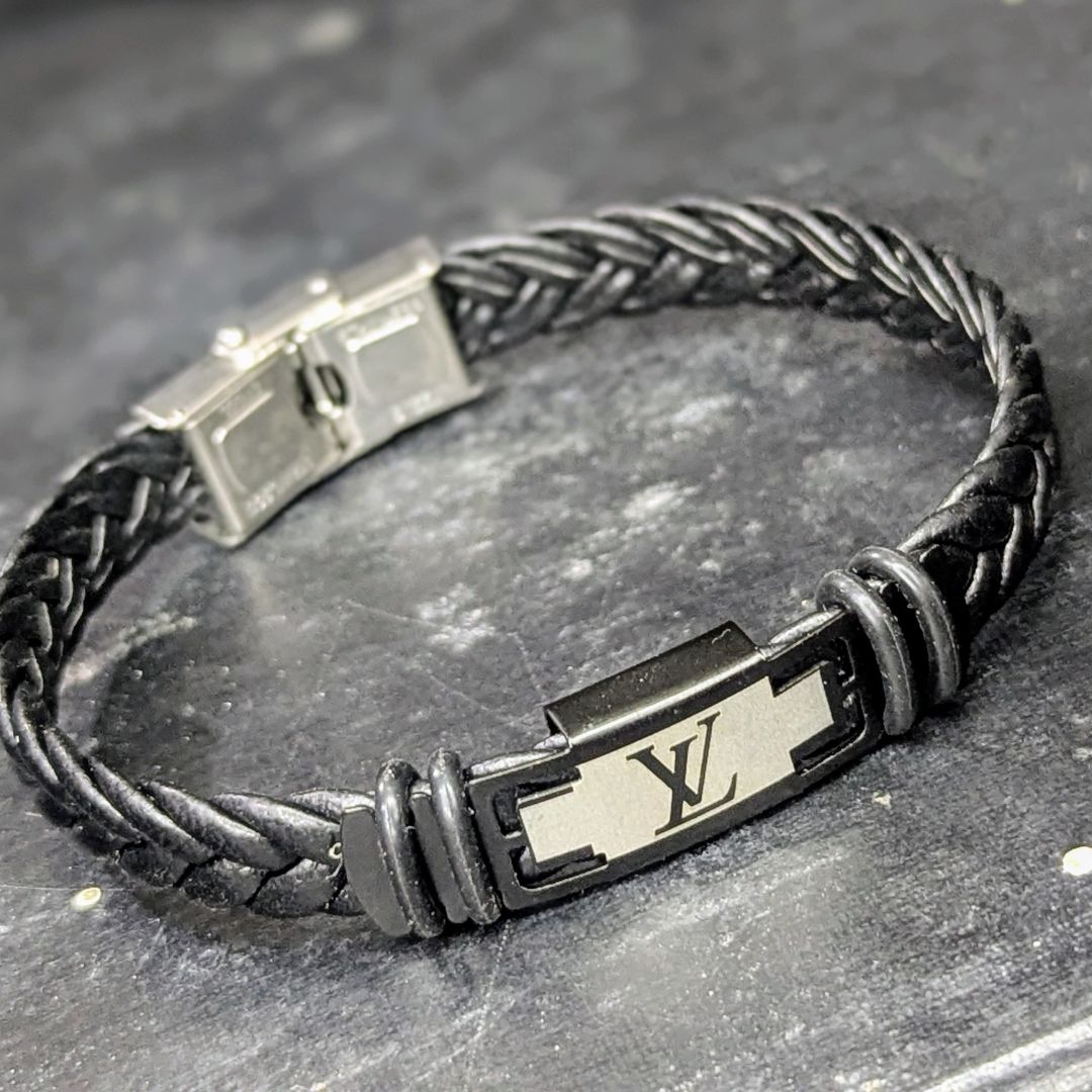 Black Wrist Band For Men's 1955