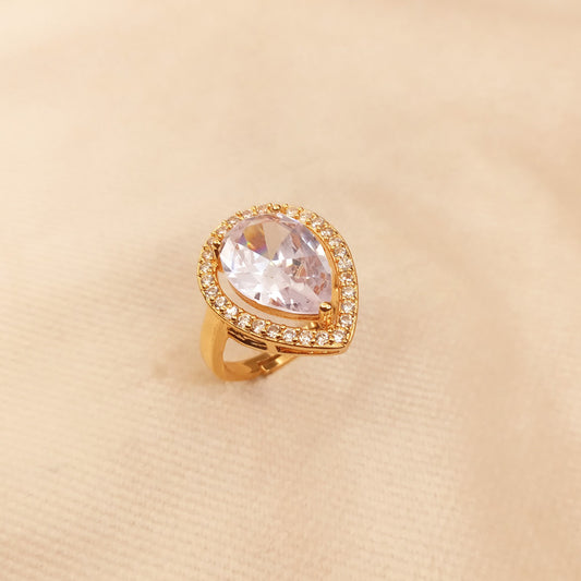 Elegant Crystal Ring 0611