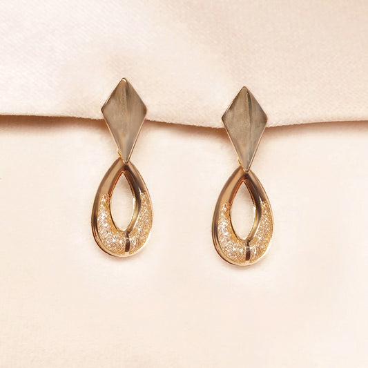 Golden Earrings 0682