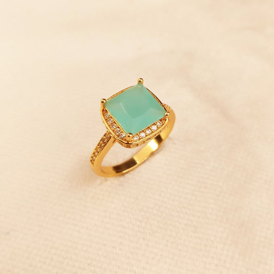 Golden Sea Green Ring 0595