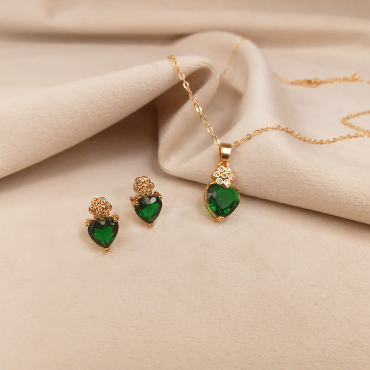 green heart necklace set