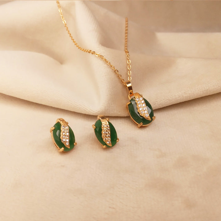 green jewellery set