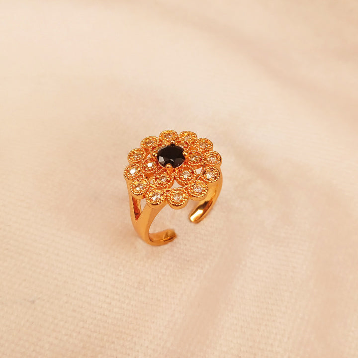 adjustable black golden ring