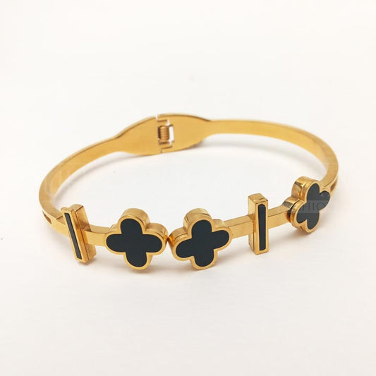 lucky black clover bracelet