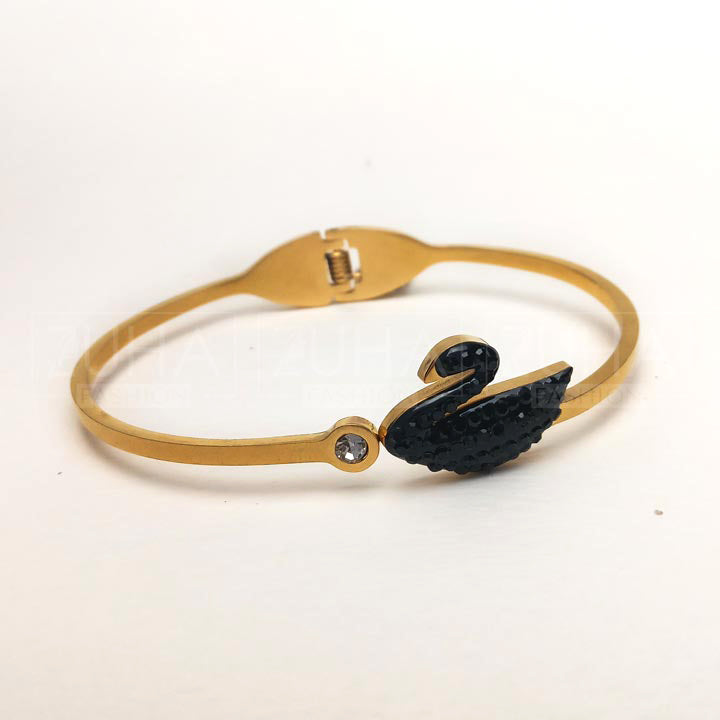 black swan lucky bracelet